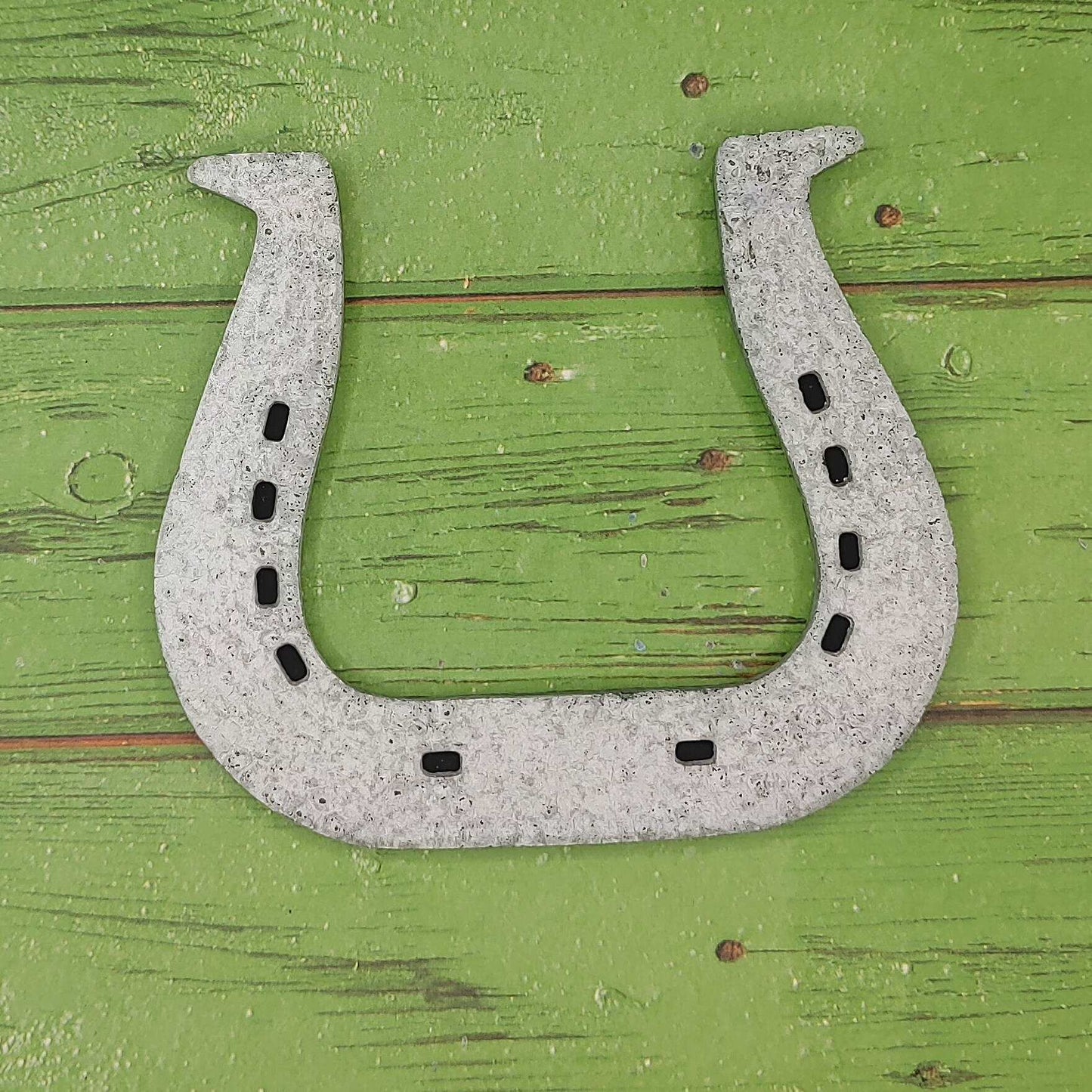 Horseshoe - Scotch Bottom - Silicone Freshie Mold