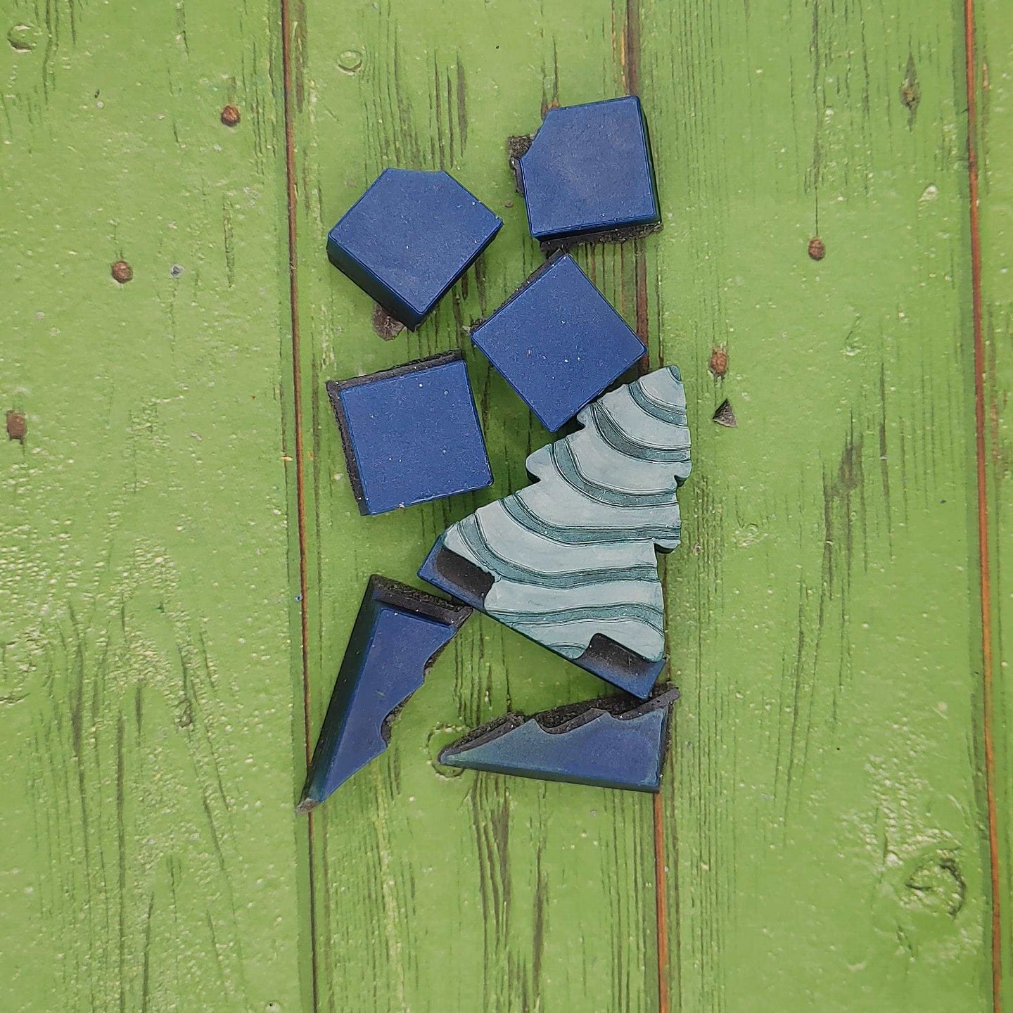 Christmas Tree - Snap Out Center - Wax Melt Snap Bar Silicone Mold