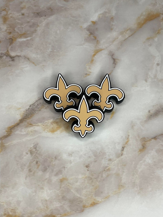 FLEUR DE LIS SILICONE FOCAL