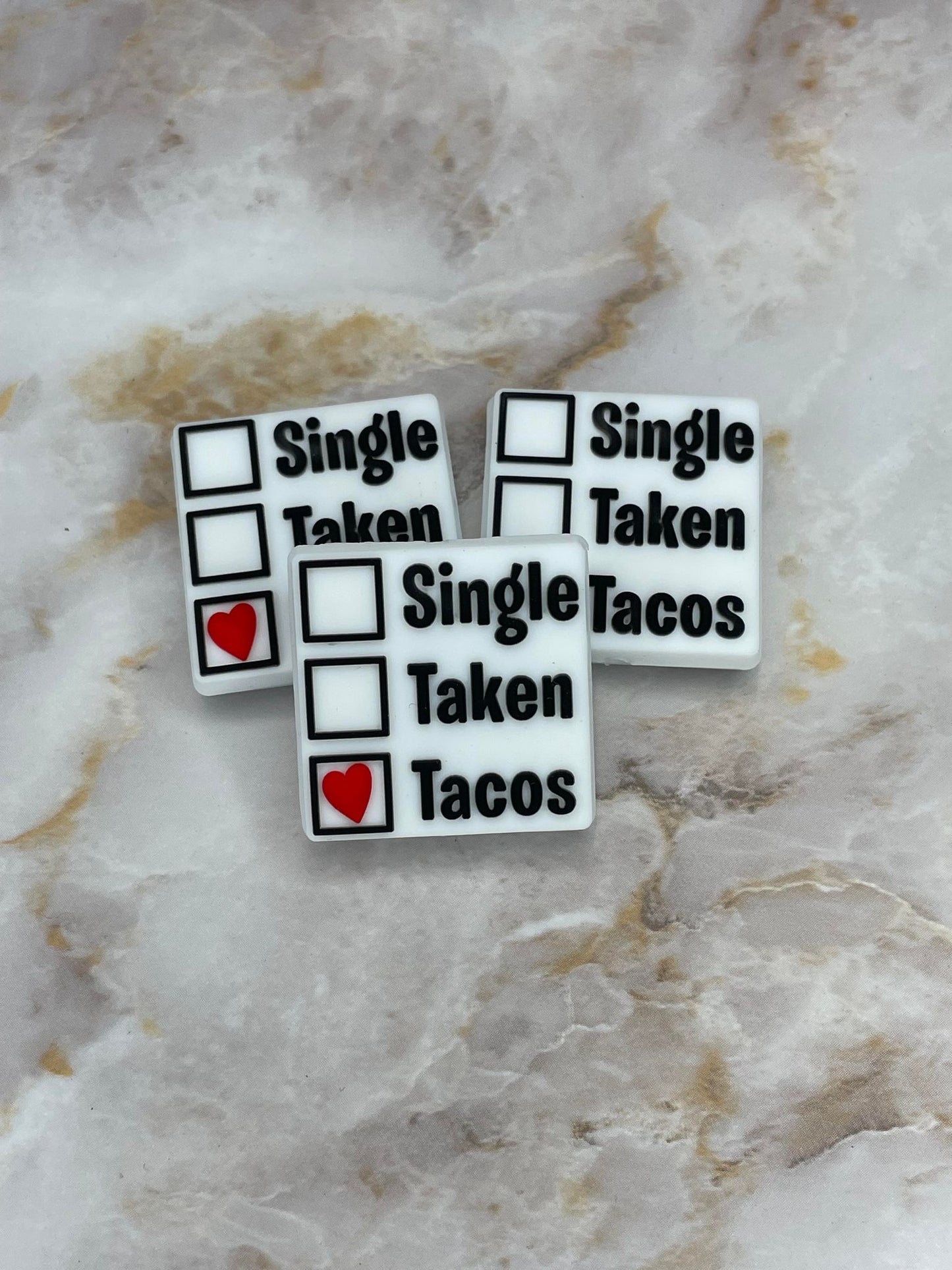 SINGLE TAKEN TACOS SILICONE FOCAL B24