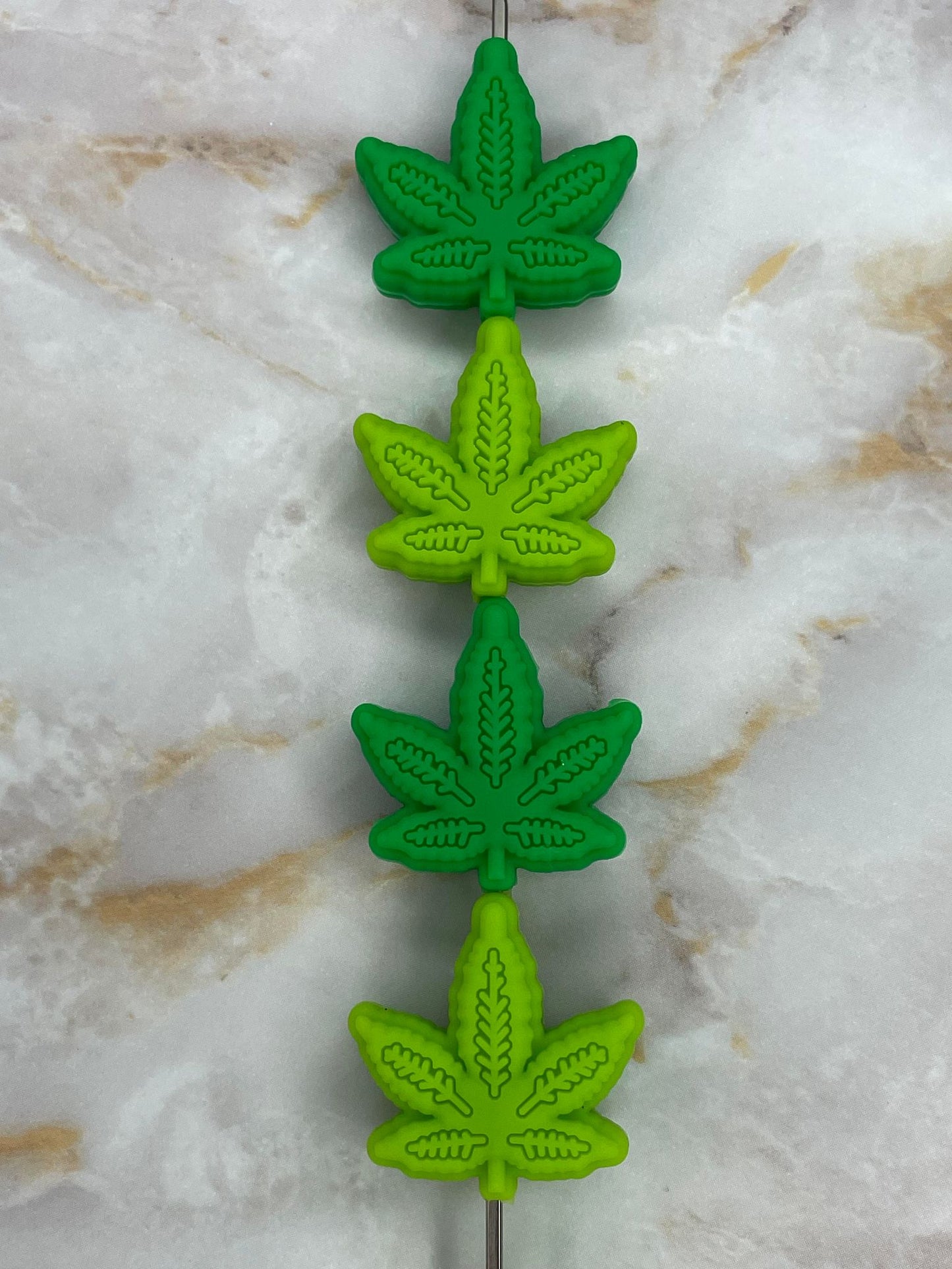 POT LEAF SILICONE FOCAL B24