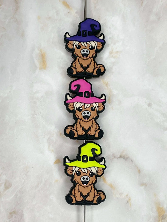 WITCHY HIGHLAND COW SILICONE FOCAL